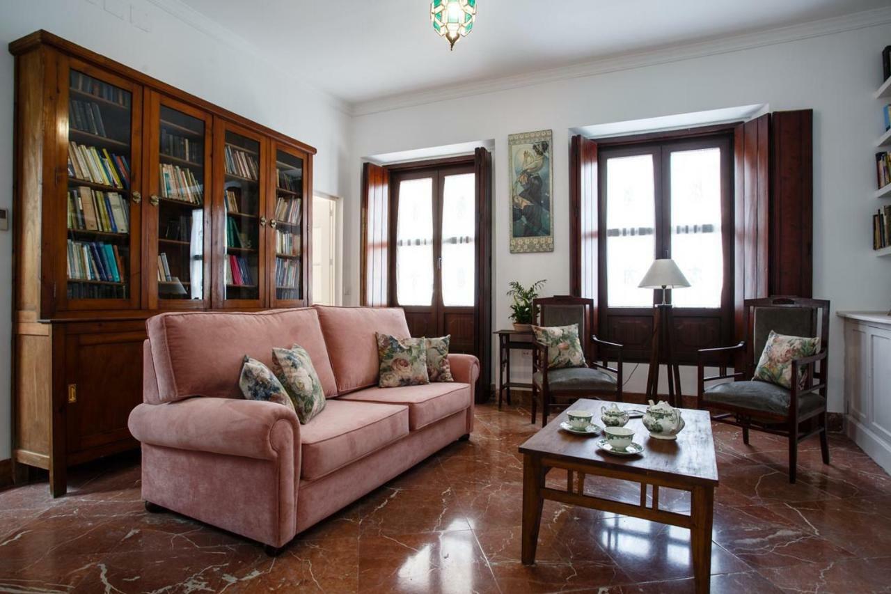 Suites Machado Sevilla Exterior foto